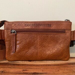 Spikes & Sparrow Leather Fanny Pack Wallet Bag